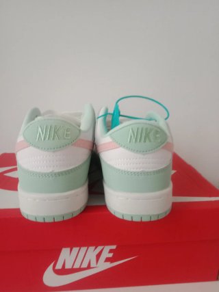 Nike  Verde y Rosa Talla 36