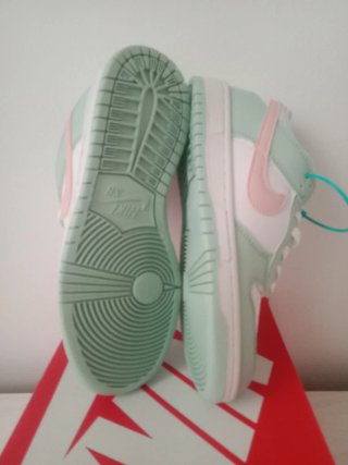 Nike  Verde y Rosa Talla 36