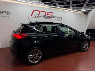 Kia cee'd 1.6 CRDi VGT 128cv Emotion Automático