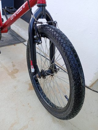 Bicicleta BMX Roja