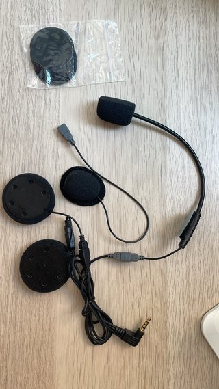 Kit Micrófono y Auriculares Intercom Moto V6