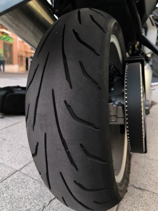 BMW F800 GT Negra recién hecha revisión 60.000 km