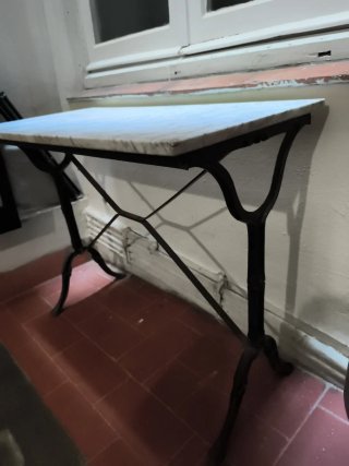 Mesa Mármol y Hierro