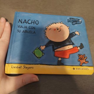 Nacho viaja con su abuela