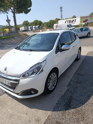 Peugeot 208 2018