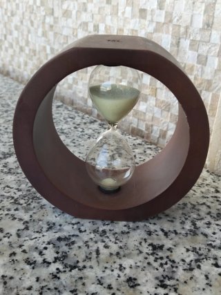 Reloj de arena decorativo