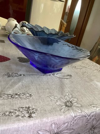 Centrotavola in vetro blu