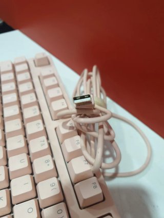 Teclado Mecánico IKBC C200 Rosa