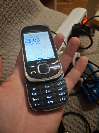 Nokia 7230
