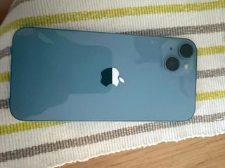 iPhone 14 Plus Azul + AirPods