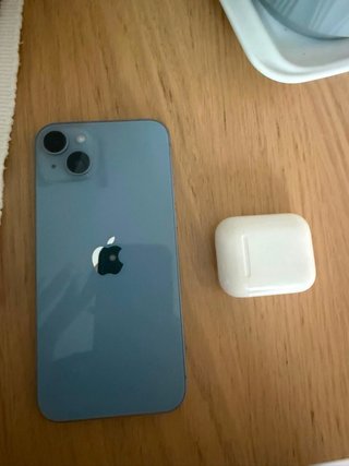 iPhone 14 Plus Azul + AirPods