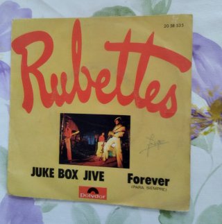 Lote 4 singles: Bee Gees, Christie, Rubettes, Paul
