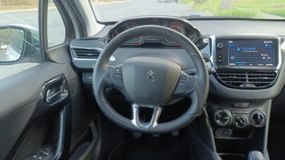 Peugeot 208 5P Signature BlueHDi 73KW (100CV)