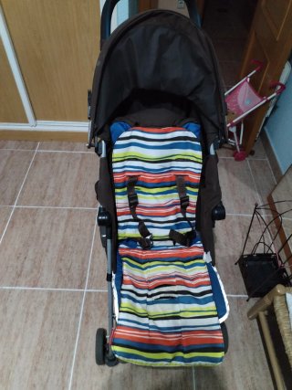 Carro de paseo Maclaren Quest. Regalo funda lluvia