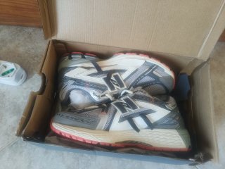 Scatola New Balance Nera Grigia