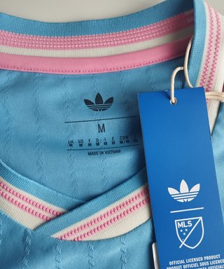 0053 Camiseta Adidas Inter Miami celeste talla M