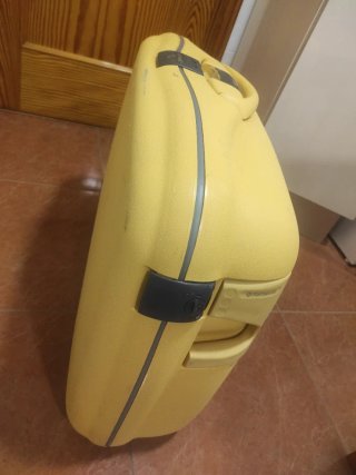 Maleta Samsonite Amarilla