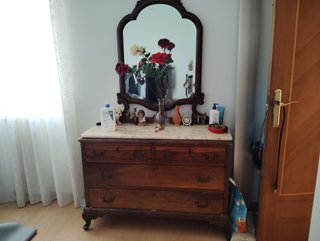 Mueble auxiliar antiguo negro