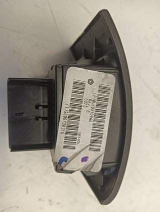 MANDO ELEVALUNAS DELANTERO IZQUIERDO CHRYSLER PT