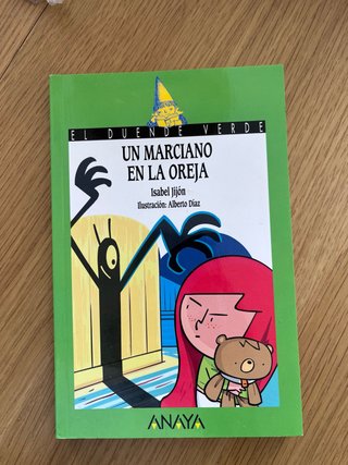 Un marciano en la oreja