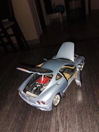 Ferrari Coche a Escala 1:18