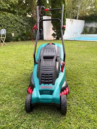 Cortacésped eléctrico Bosch Rotak 37