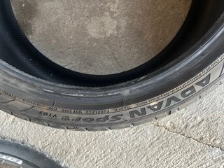 Neumáticos Yokohama Advan V107 235/35R19 91Y
