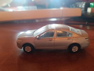 Miniatura coche Honda plateado