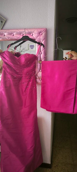 Vestido fiesta/boda rosa con pedrería.