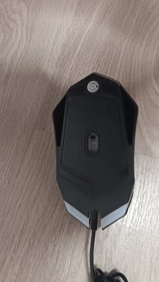 Teclado  y ratón Gaming con luces RGB  en Negro