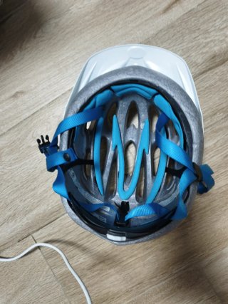 Casco de Bicicleta Bell Blanco y Azul