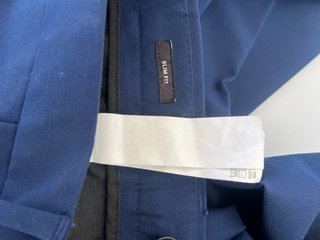 Traje Zara Azul Oscuro Hombre