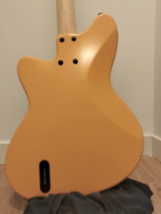 Bajo Ibanez TMB100 4 cuerdas