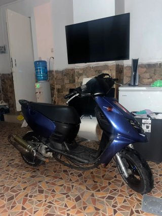 Aprilia Sonic Scooter Azul/Negro