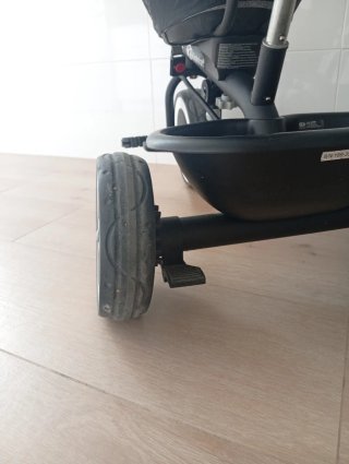 Triciclo Kinderkraft Aston