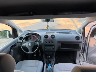 Volkswagen Caddy 2011
