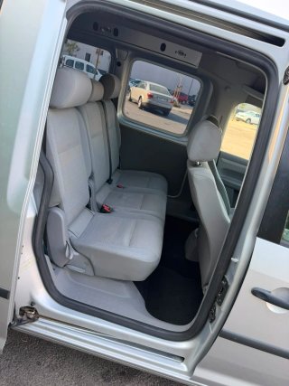 Volkswagen Caddy 2011