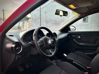 Se vende o se cambia SEAT Ibiza 2006