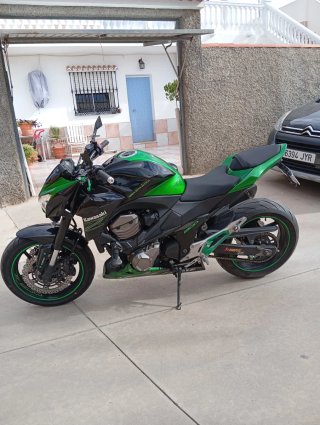 Kawasaki Z800e abs