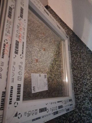 Ventana REHAU