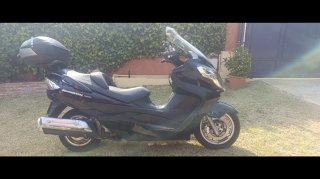 Suzuki Burgman 400 Negra