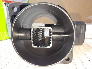 Medidor de Masa de Aire Valeo 253743