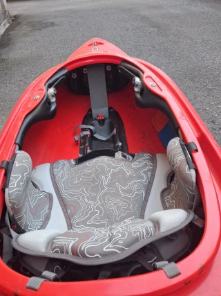 Kayak Dagger Axiom 8.0 Rojo