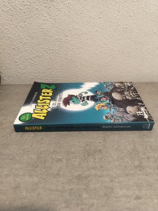 5x4 Allister Z y el misterio de los esqueletos.