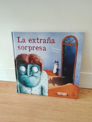 Libro infantil La extraña sorpresa
