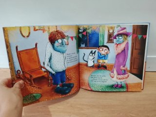 Libro infantil La extraña sorpresa