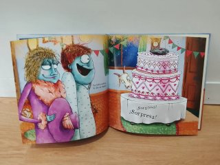 Libro infantil La extraña sorpresa
