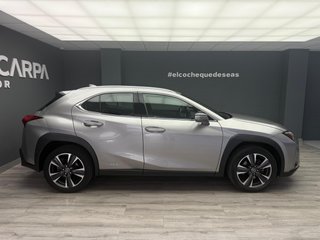 Lexus UX 2022