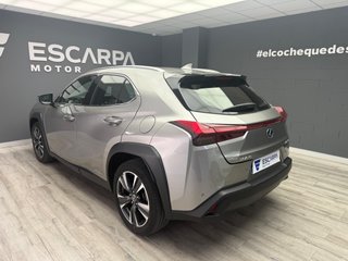 Lexus UX 2022