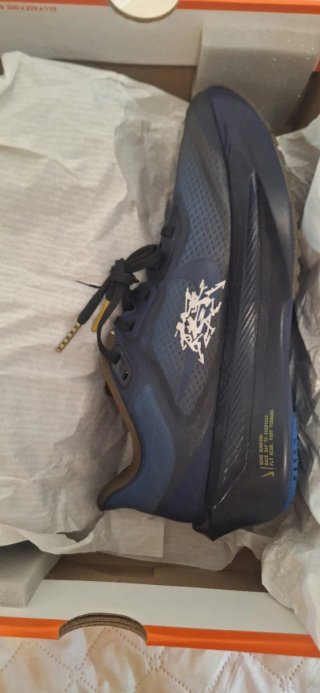 Nike Zoom Fly 6 Talla 4o,5 Azul/Marrón